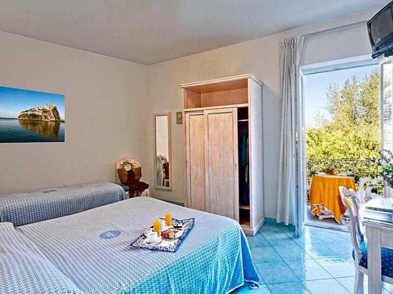 Hotel Cleopatra - Genel