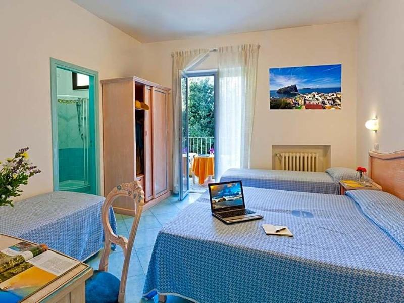 Hotel Cleopatra - Genel
