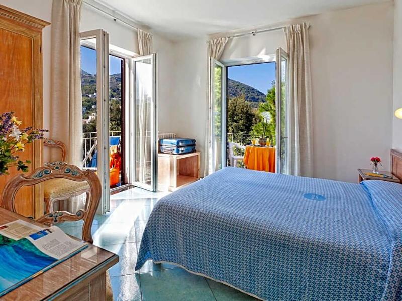Hotel Cleopatra - Genel
