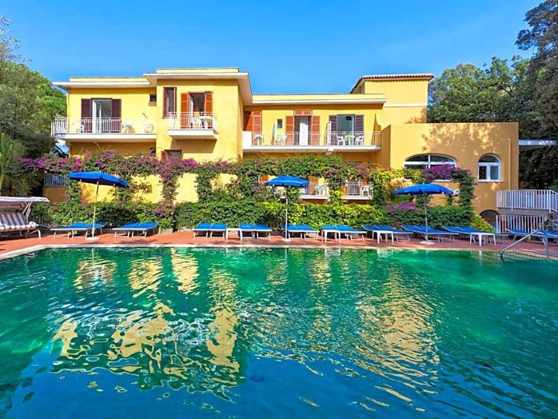 Hotel Cleopatra - Genel
