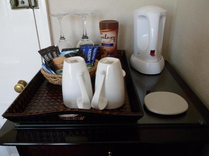 The Farthings Guest House - Genel