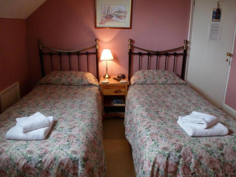 The Farthings Guest House - Genel