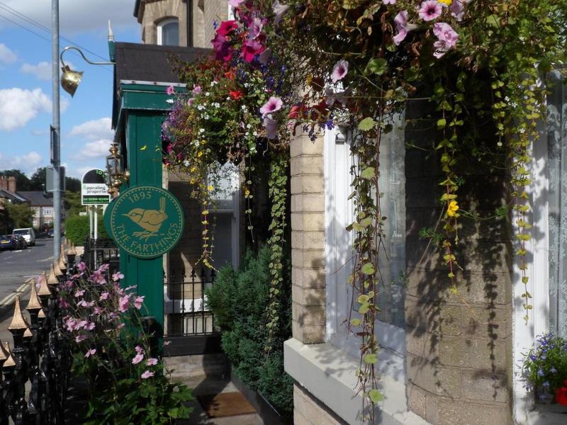 The Farthings Guest House - Genel