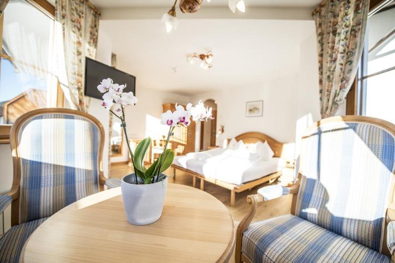 Turmhotel Gschwendt - Genel