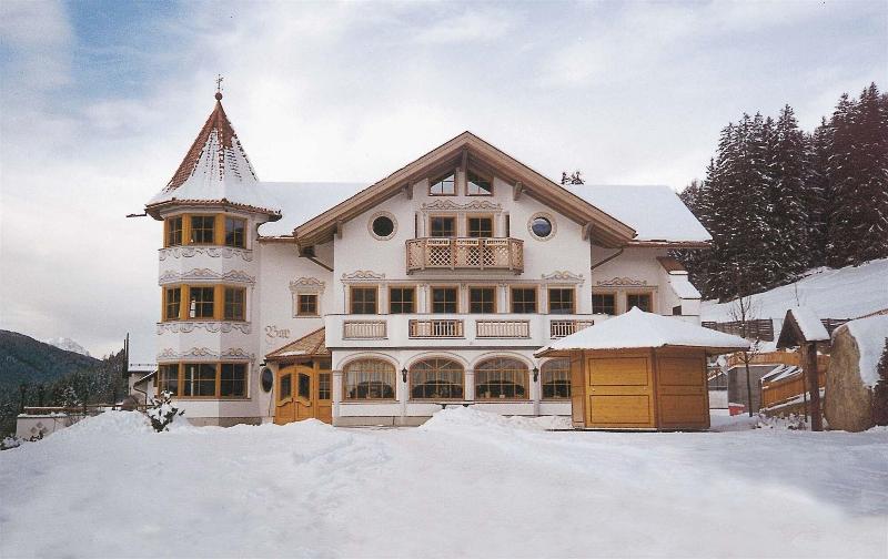 Turmhotel Gschwendt - Genel
