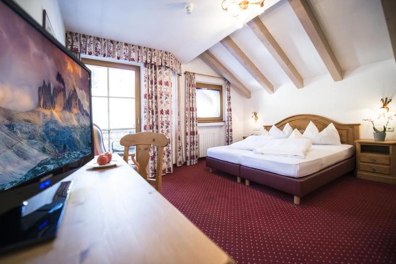 Turmhotel Gschwendt - Genel