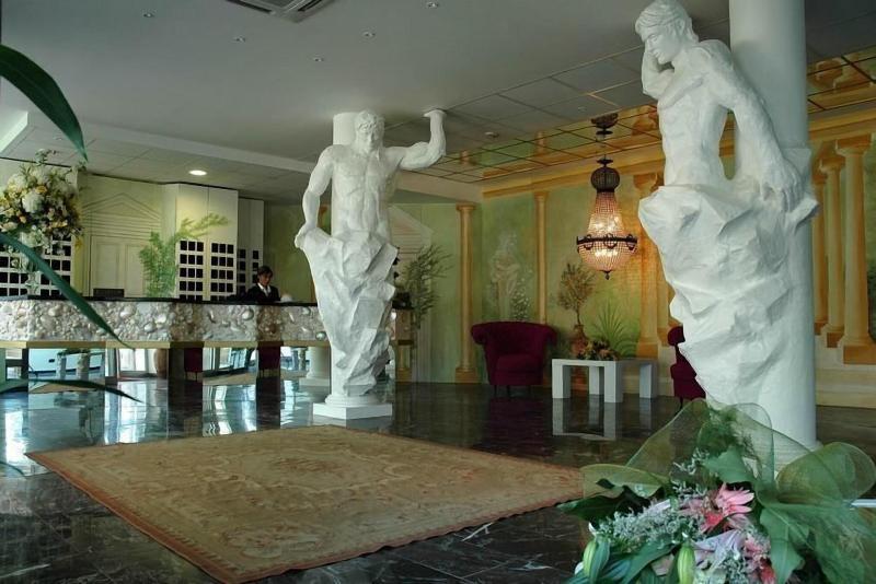 Domizia Palace Hotel - Lobi