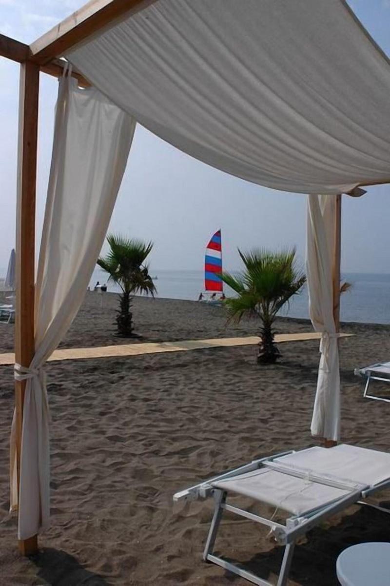 Domizia Palace Hotel - Teras