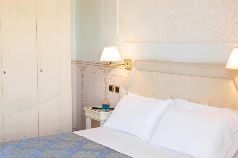 Hotel Baia Imperiale & Spa - Oda