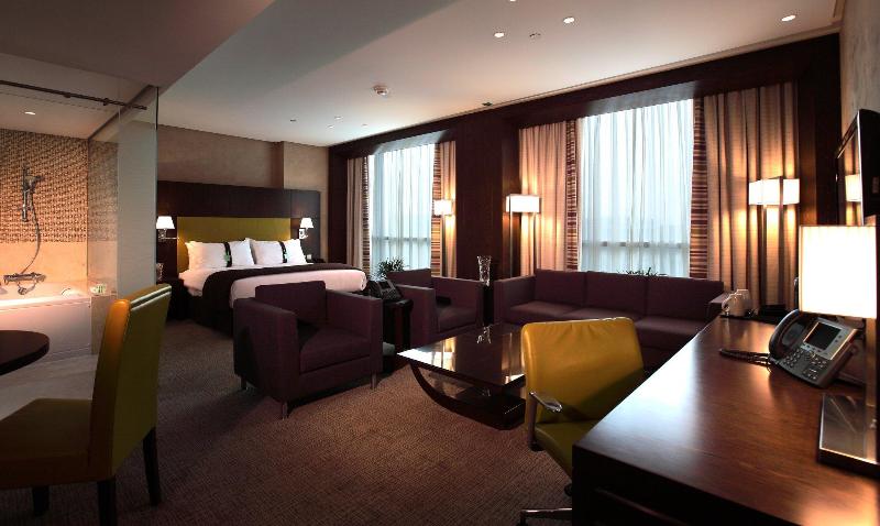 Holiday Inn Riyadh - Meydan - Oda