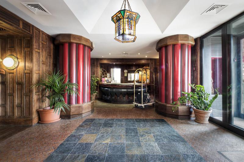 Hotel Colony - Genel