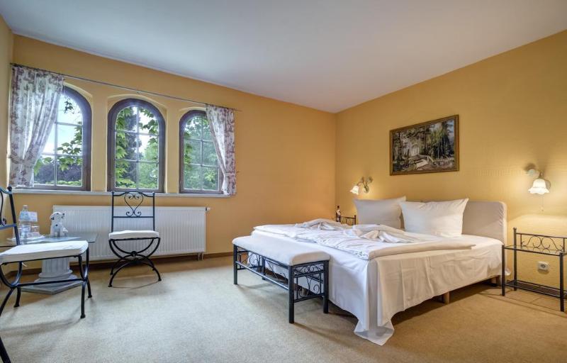 Schlosshotel Neetzow - Genel