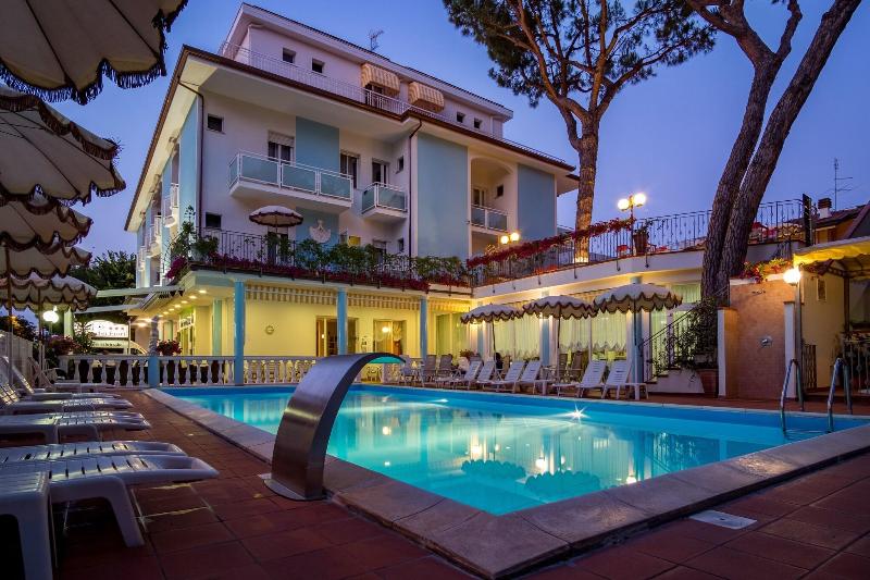 Villa dei Fiori - Havuz
