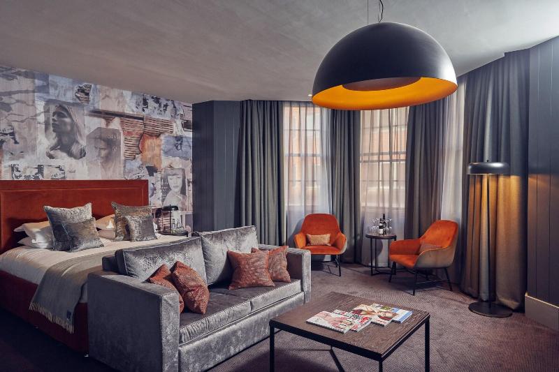 Malmaison Reading - Oda