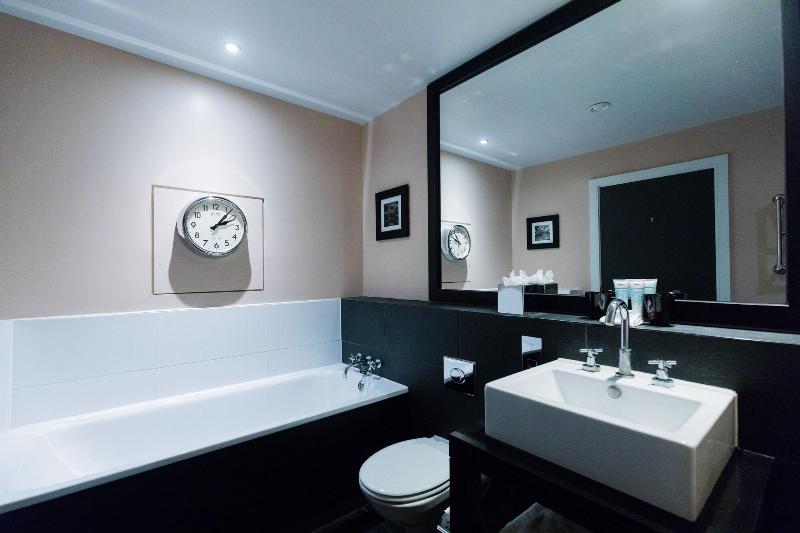Malmaison Reading - Oda
