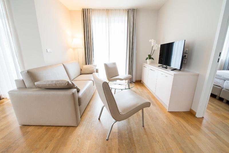Nymphe Strandhotel & Apartments - Oda
