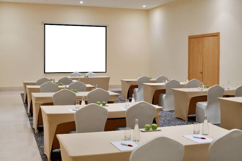Riyadh Airport Marriott Hotel - Toplantı