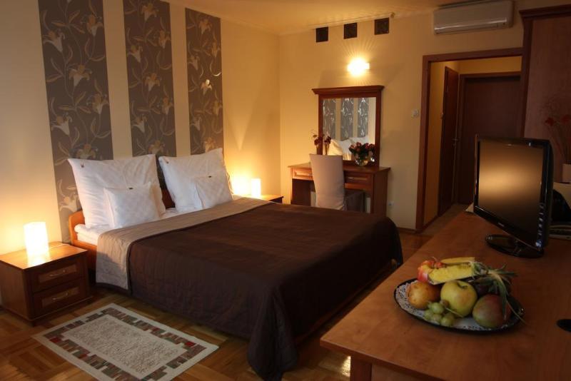 Dóm Hotel - Genel