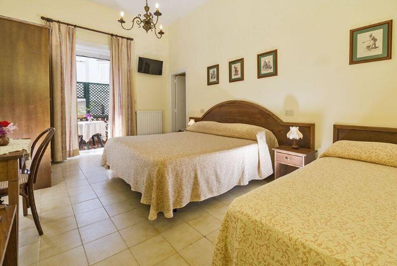 Hotel Pensione Monti Di Monti Restituta & C. Snc - Oda