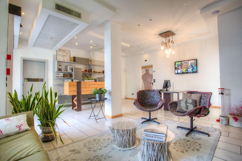 D-Place Aparthotel & Suite - Lobi