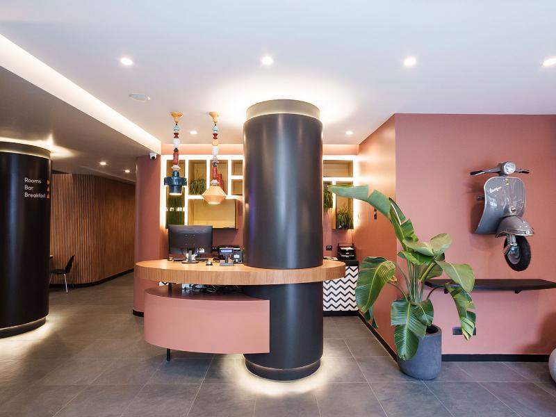 Aparthotel Colombo - Lobi