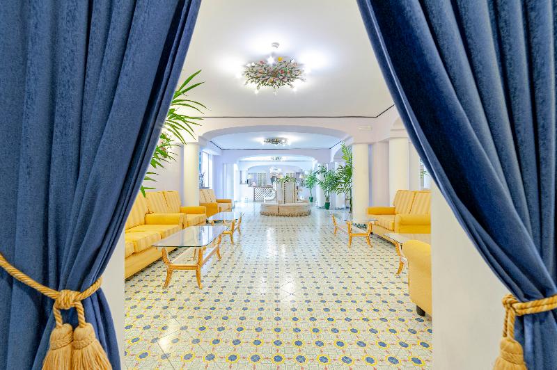 Terme Gran Paradiso Hotel - Lobi