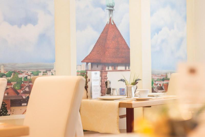City Hotel - Genel