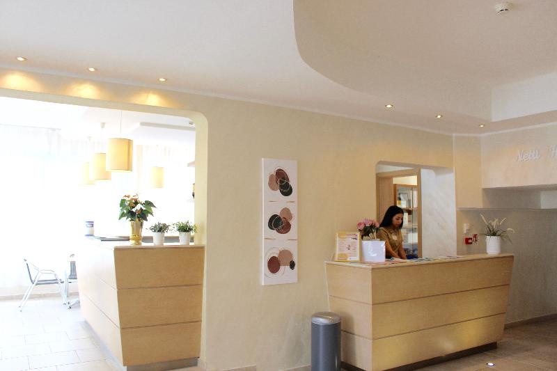 King Hotel - Lobi