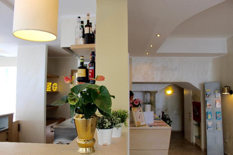 King Hotel - Lobi