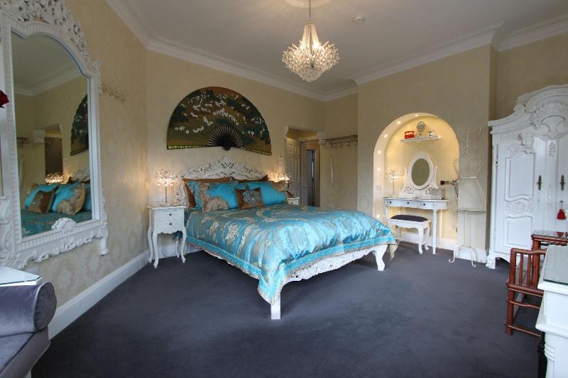 Tower Guest House - Genel