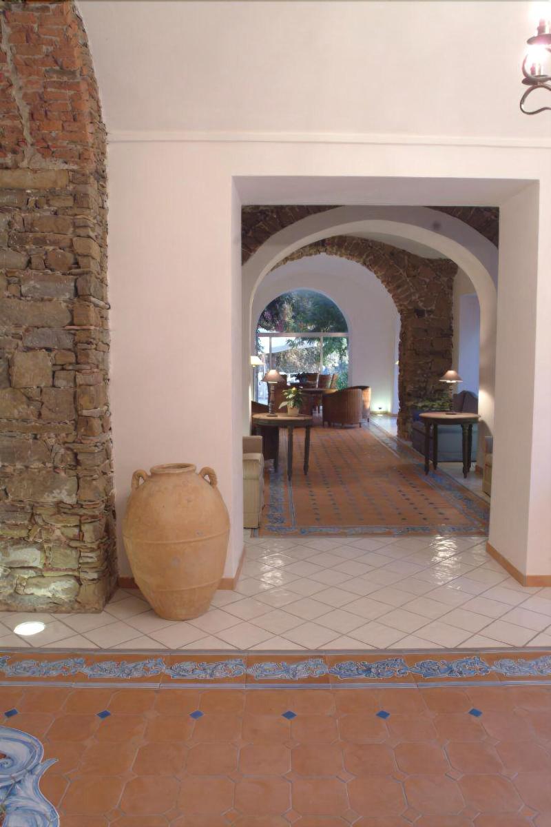 Garden Riviera - Lobi