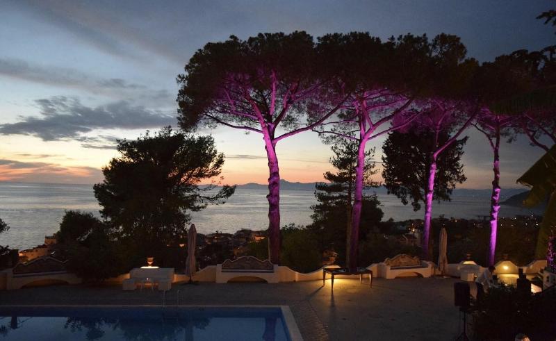 Garden Riviera - Genel