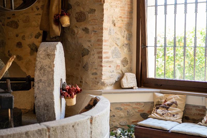 Tenuta Ciminata Greco - Lobi