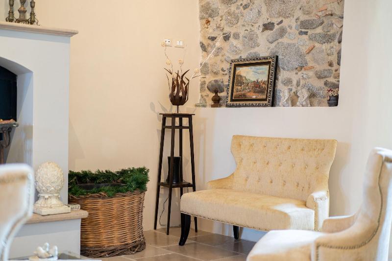 Tenuta Ciminata Greco - Lobi