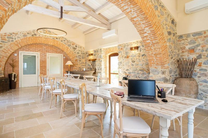 Tenuta Ciminata Greco - Toplantı