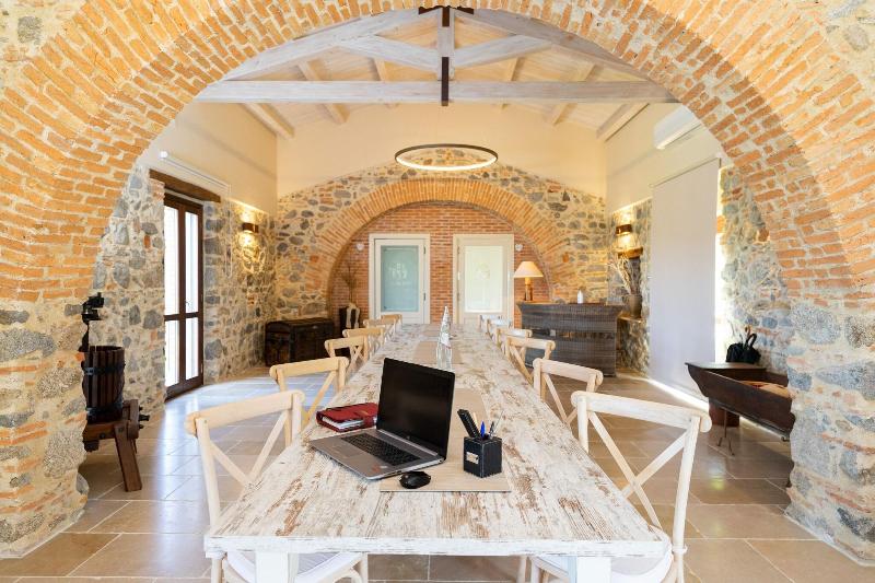 Tenuta Ciminata Greco - Toplantı