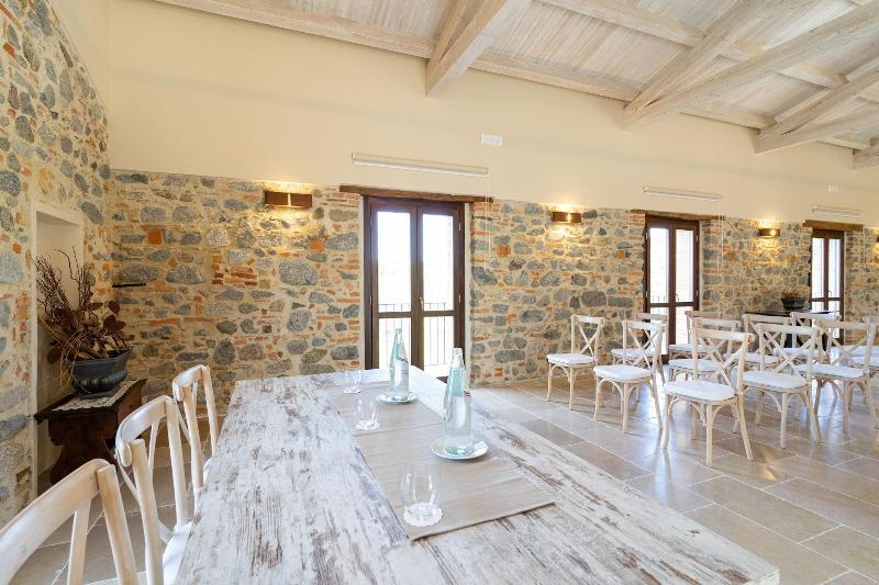 Tenuta Ciminata Greco - Toplantı