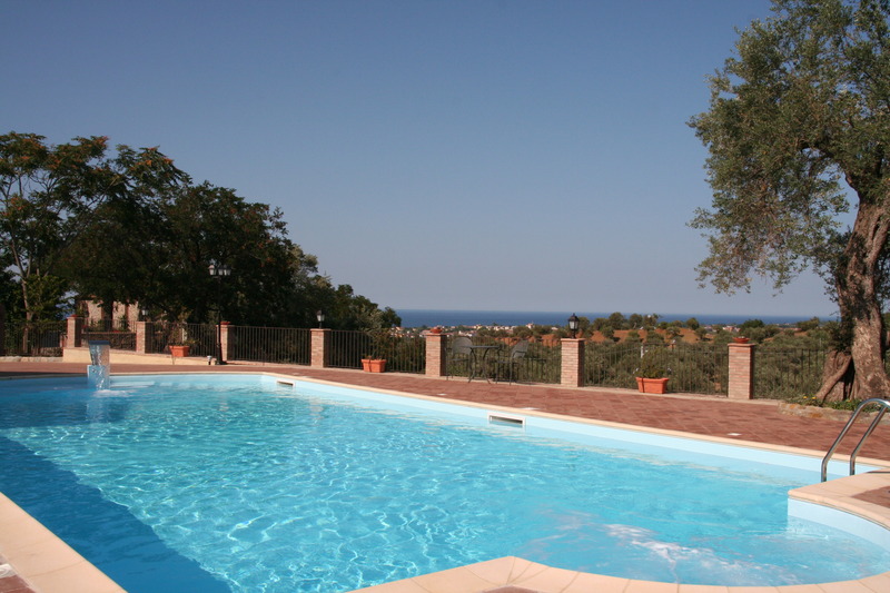 Tenuta Ciminata Greco - Havuz