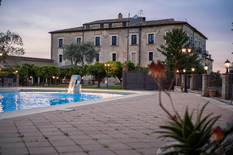 Tenuta Ciminata Greco - Havuz