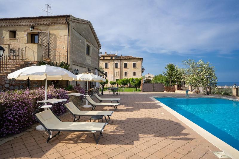 Tenuta Ciminata Greco - Havuz
