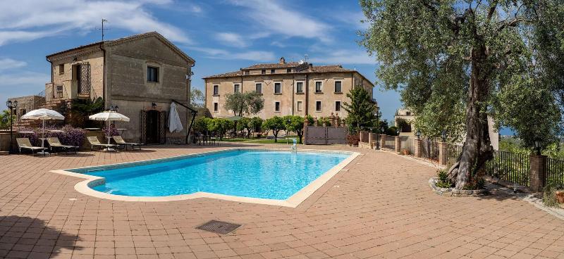 Tenuta Ciminata Greco - Havuz