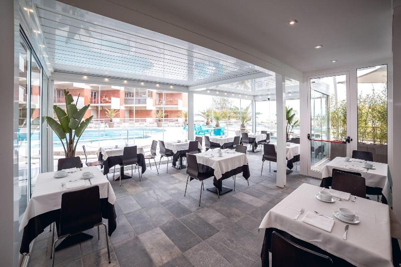 Waldorf Palace - Teras