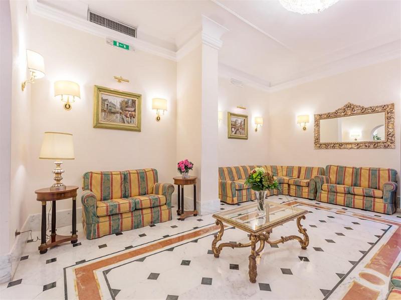 Raeli Hotel Lux - Lobi