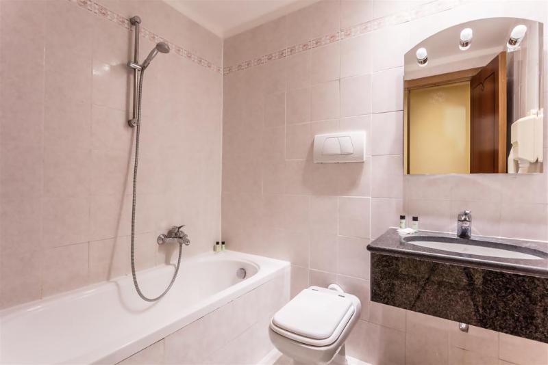 Raeli Hotel Lux - Oda