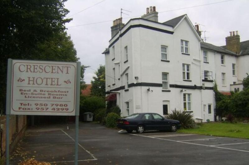 Crescent Hotel - Genel