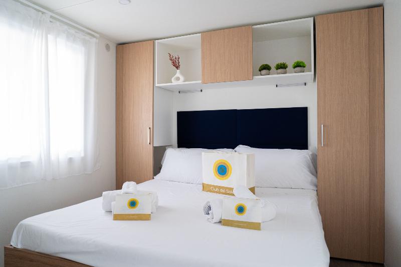 Club del Sole Adriano Family Collection - Oda