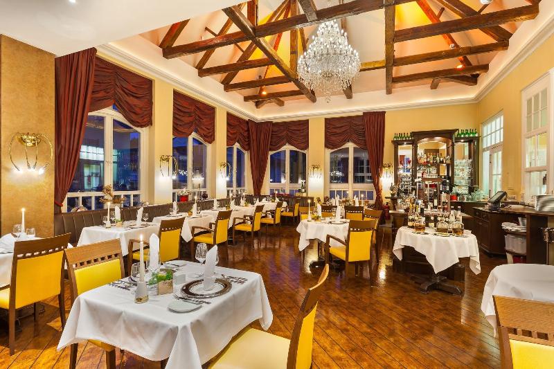 Vier Jahreszeiten Kühlungsborn - Hotel - Restoran