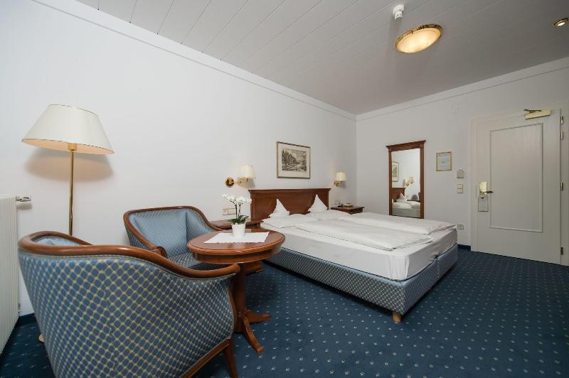 Park Hotel Bellevue - Oda