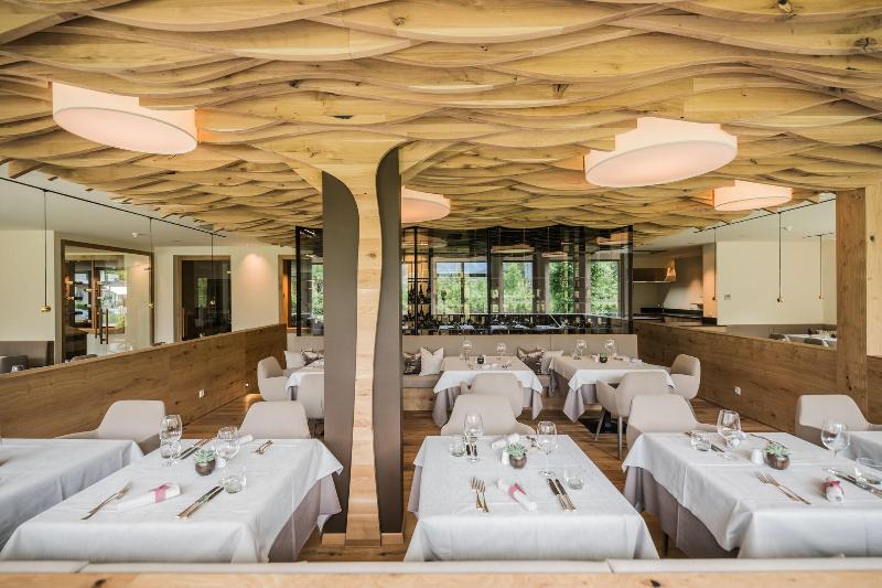 Park Hotel Bellevue - Restoran