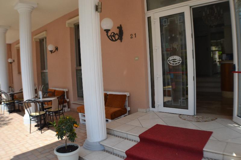Villa Caterina - Genel